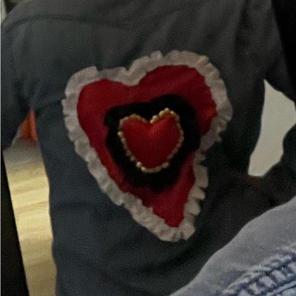 EXPRESS denim shirt gently used embroidered hearts ❤️ on back size L - Picture 7 of 15